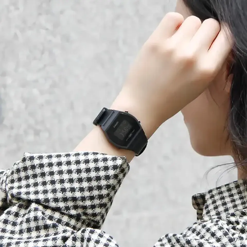 RELOJ CASIO MUJER LW-204-1B 3