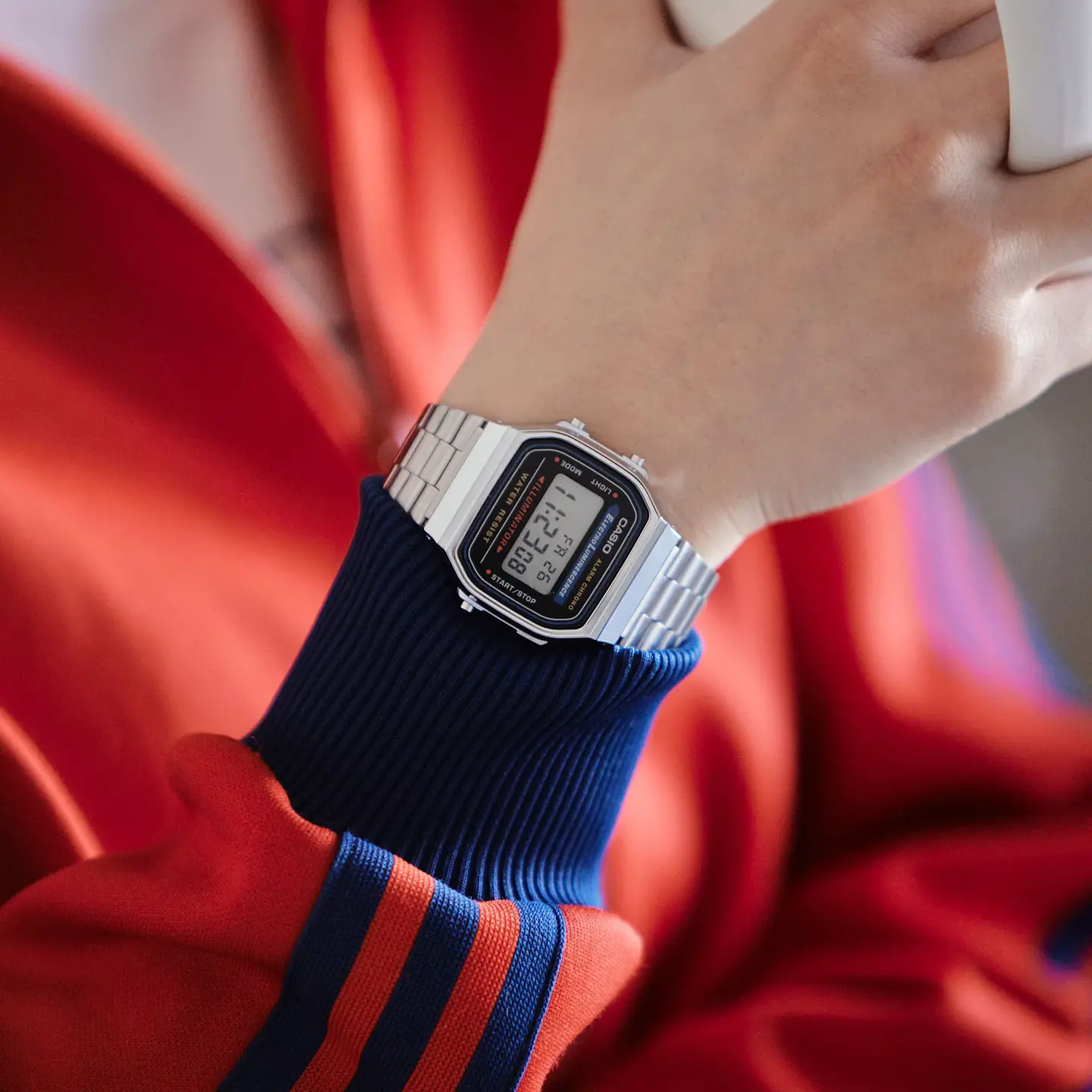 RELOJ CASIO PARA HOMBRE A168WA-1W 3