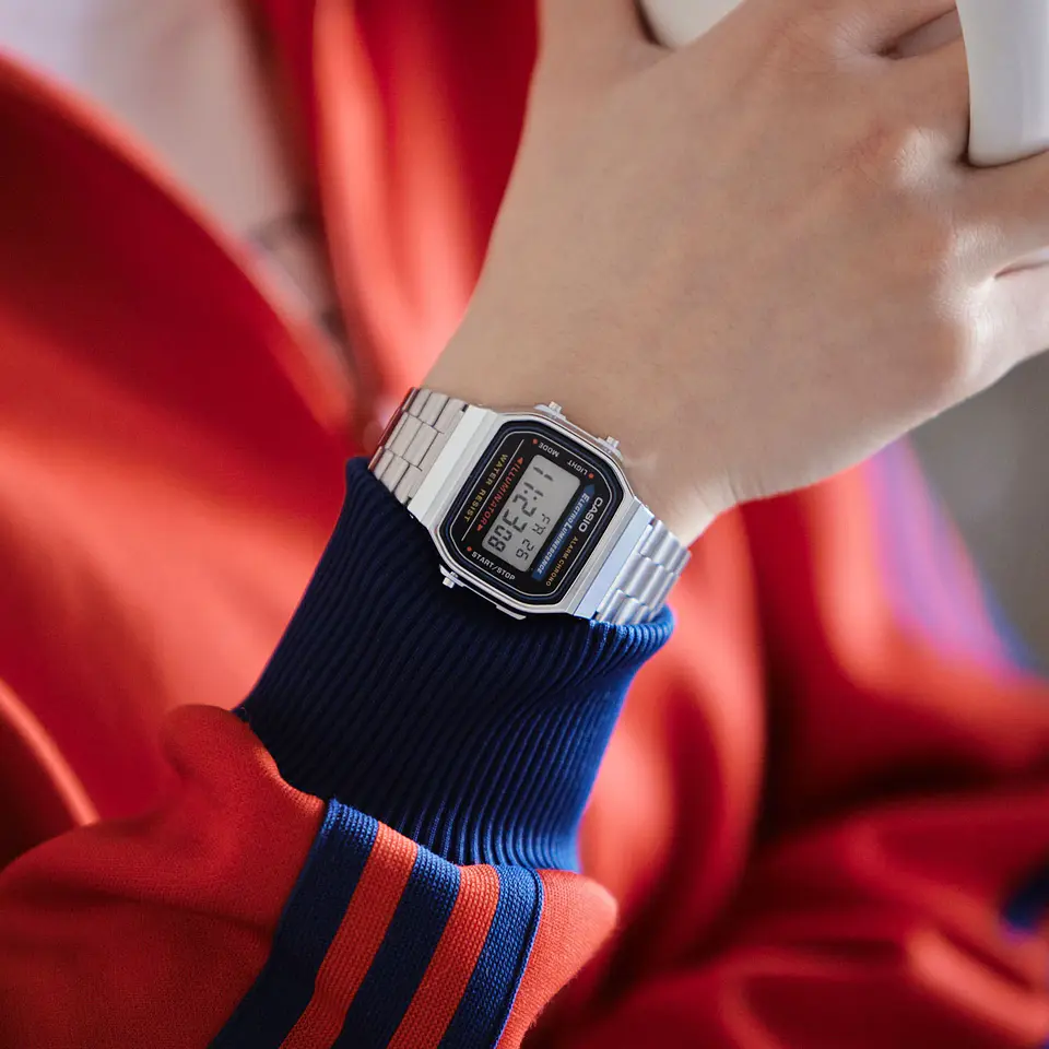 RELOJ CASIO PARA HOMBRE A168WA-1W 3