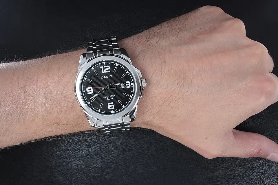 RELOJ CASIO PARA HOMBRE MTP-1314D-1AV 3