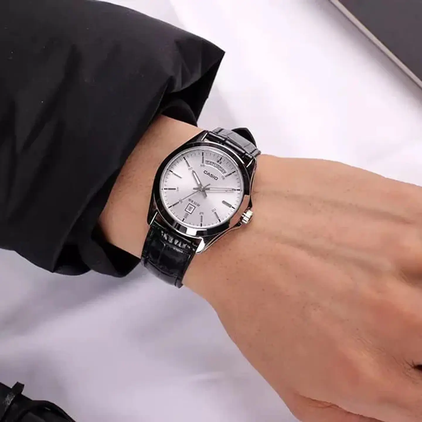 RELOJ CASIO PARA HOMBRE MTP-1370L-7AV 3