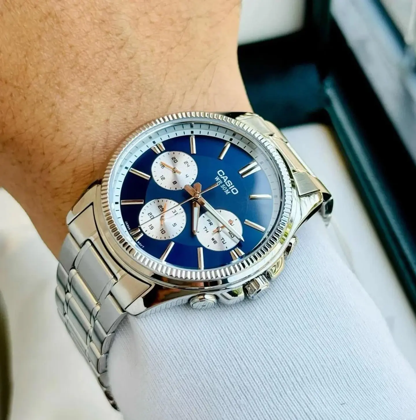 RELOJ CASIO PARA HOMBRE MTP-1375D-2A1 3