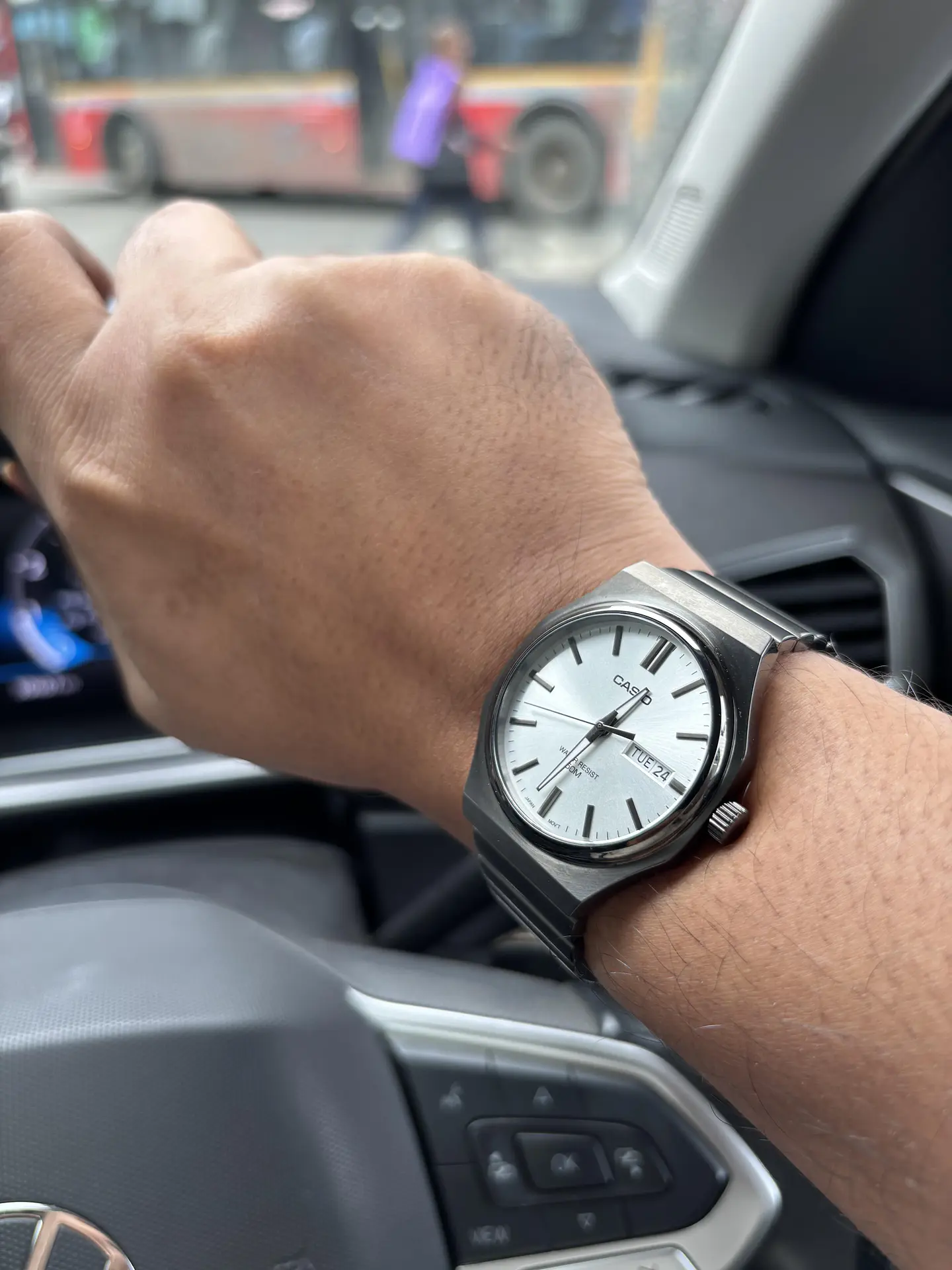 RELOJ CASIO PARA HOMBRE MTP-E735B-7A 3