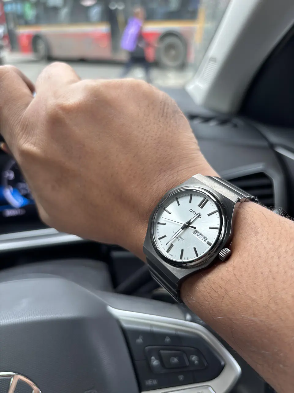 RELOJ CASIO PARA HOMBRE MTP-E735B-7A 3