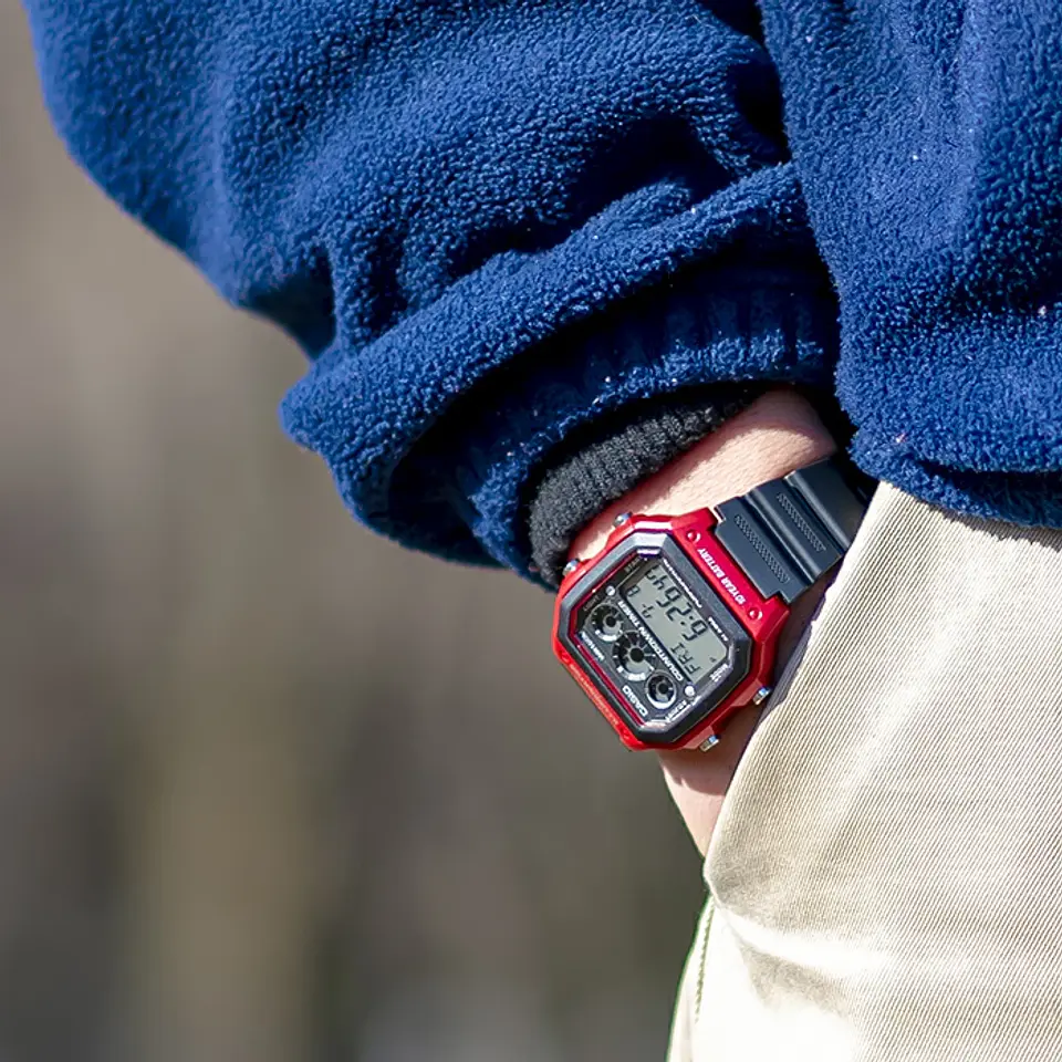 RELOJ CASIO PARA HOMBRE AE-1300WH-4AV 2