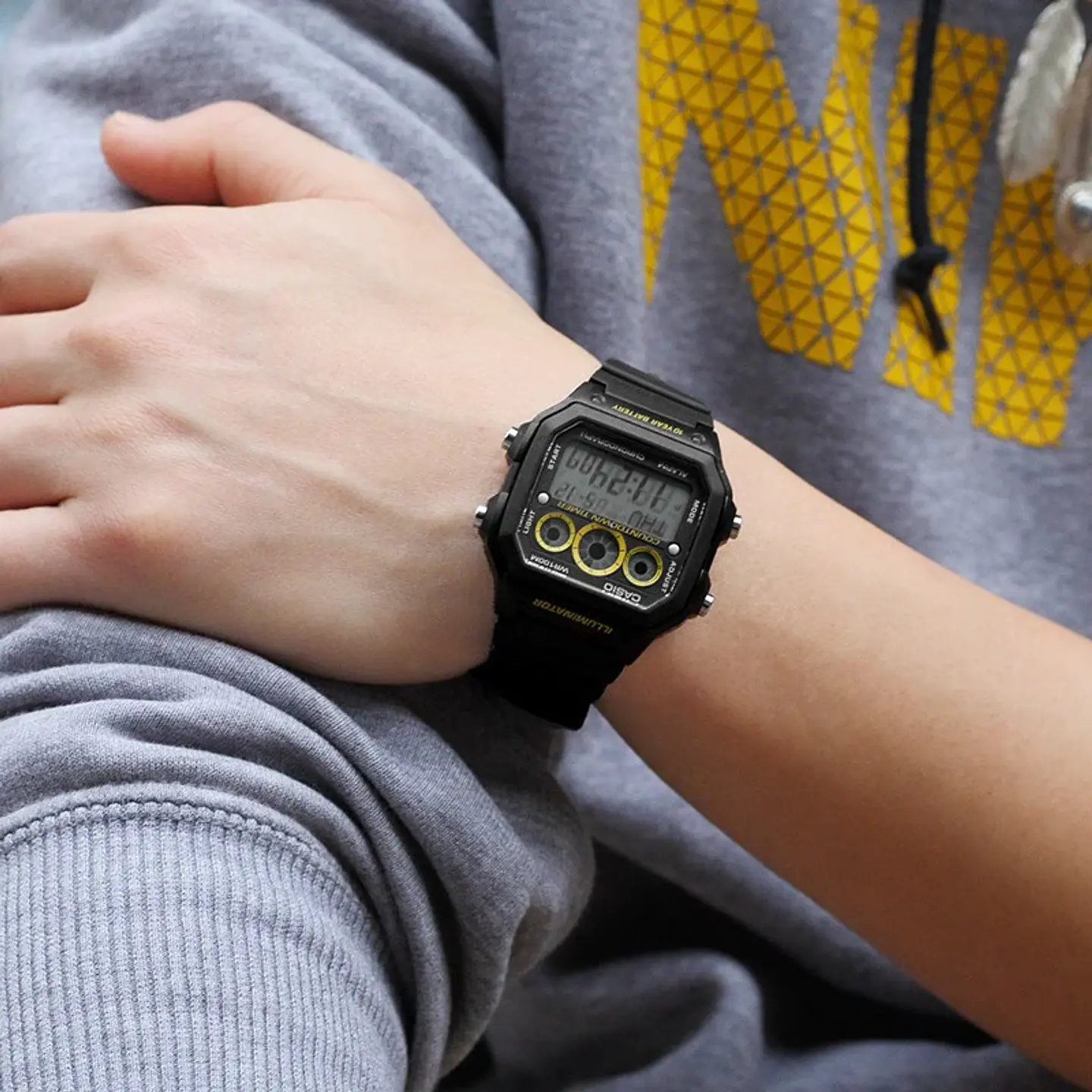 RELOJ CASIO PARA HOMBRE AE-1300WH-1AV 3