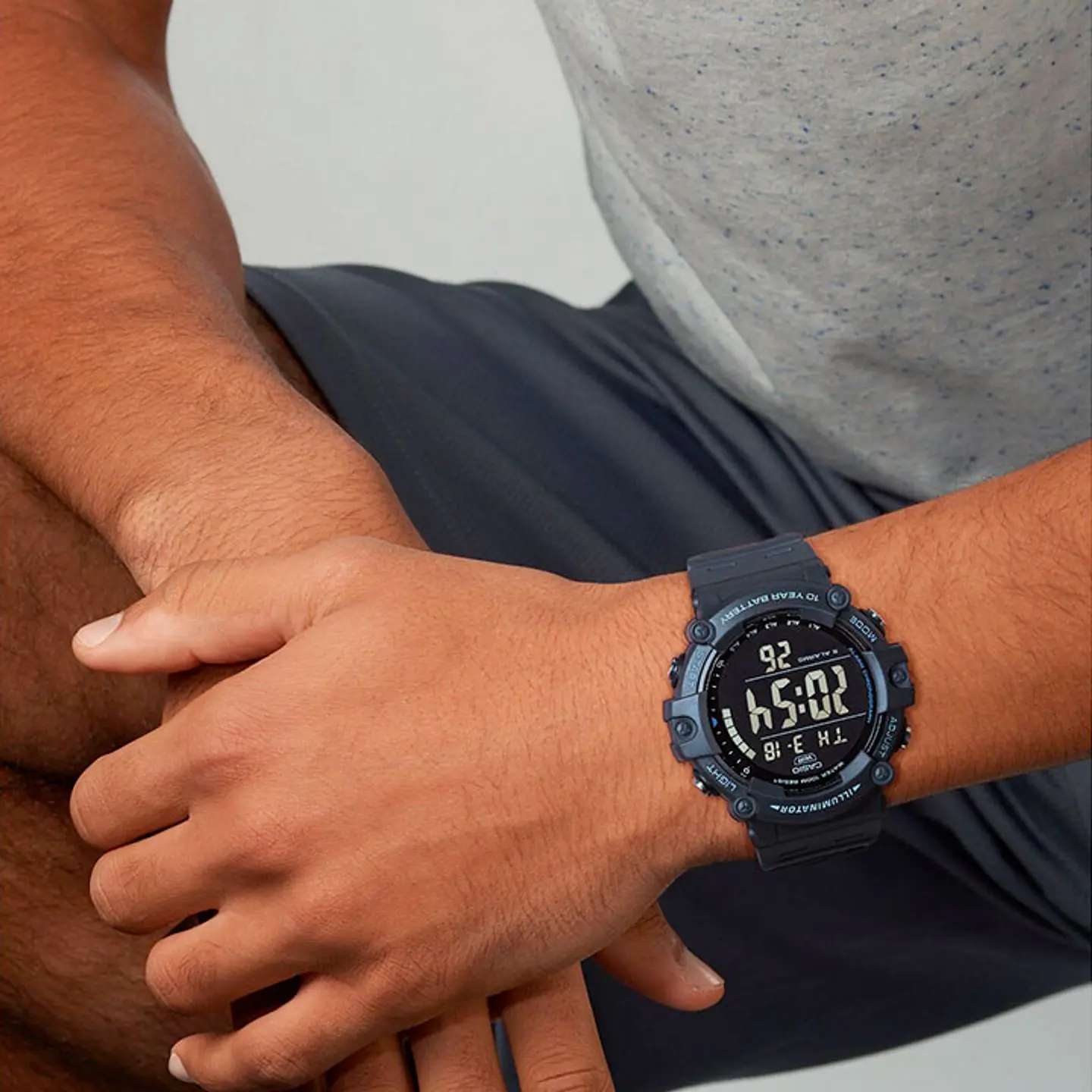 RELOJ CASIO PARA HOMBRE AE-1500WH-8BV 2