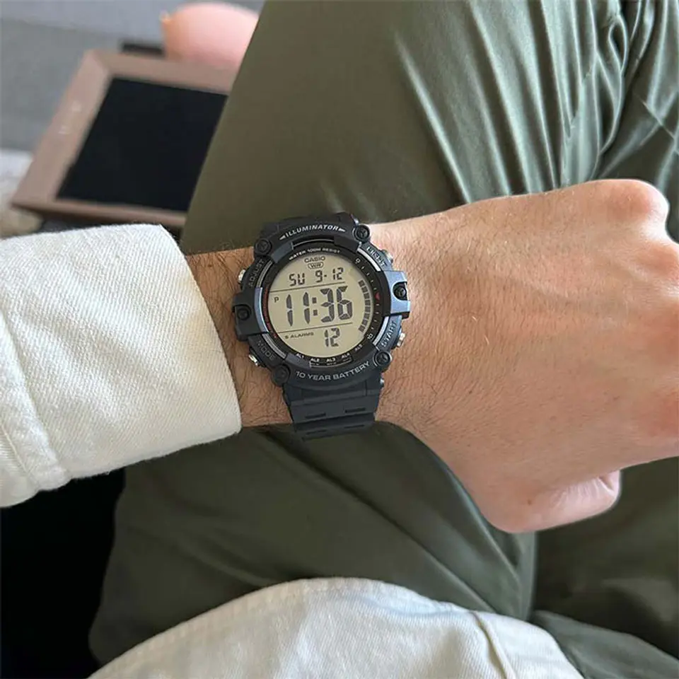 RELOJ CASIO PARA HOMBRE AE-1500WH-1AV 2