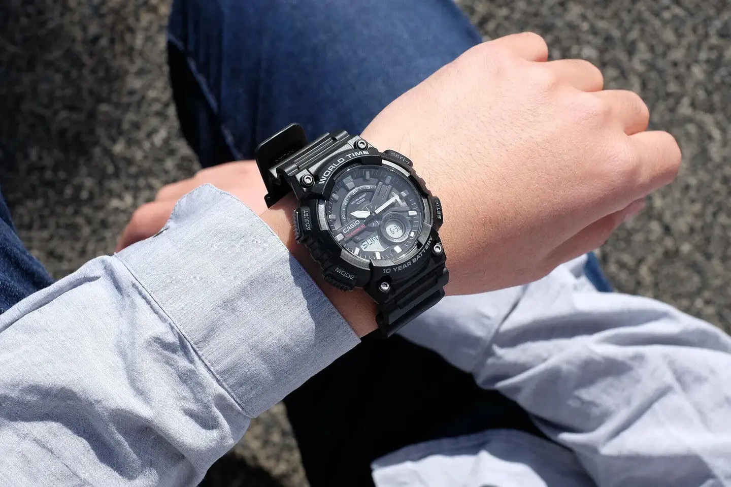 RELOJ CASIO PARA HOMBRE AEQ-110W-1AV 3