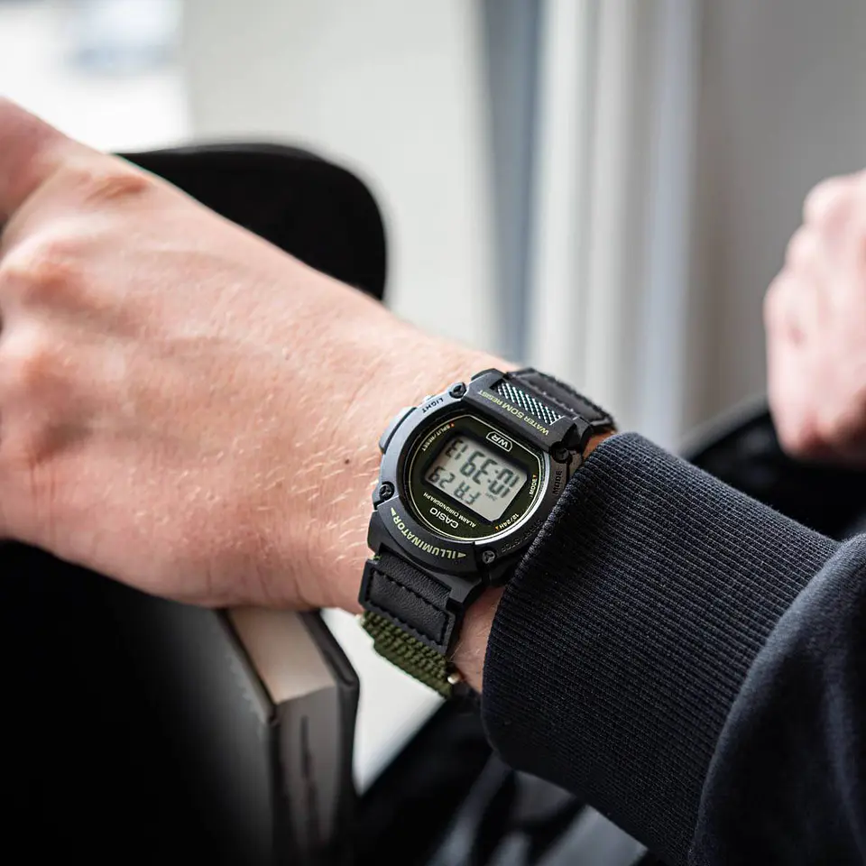 RELOJ CASIO PARA HOMBRE W-219HB-3AV 3
