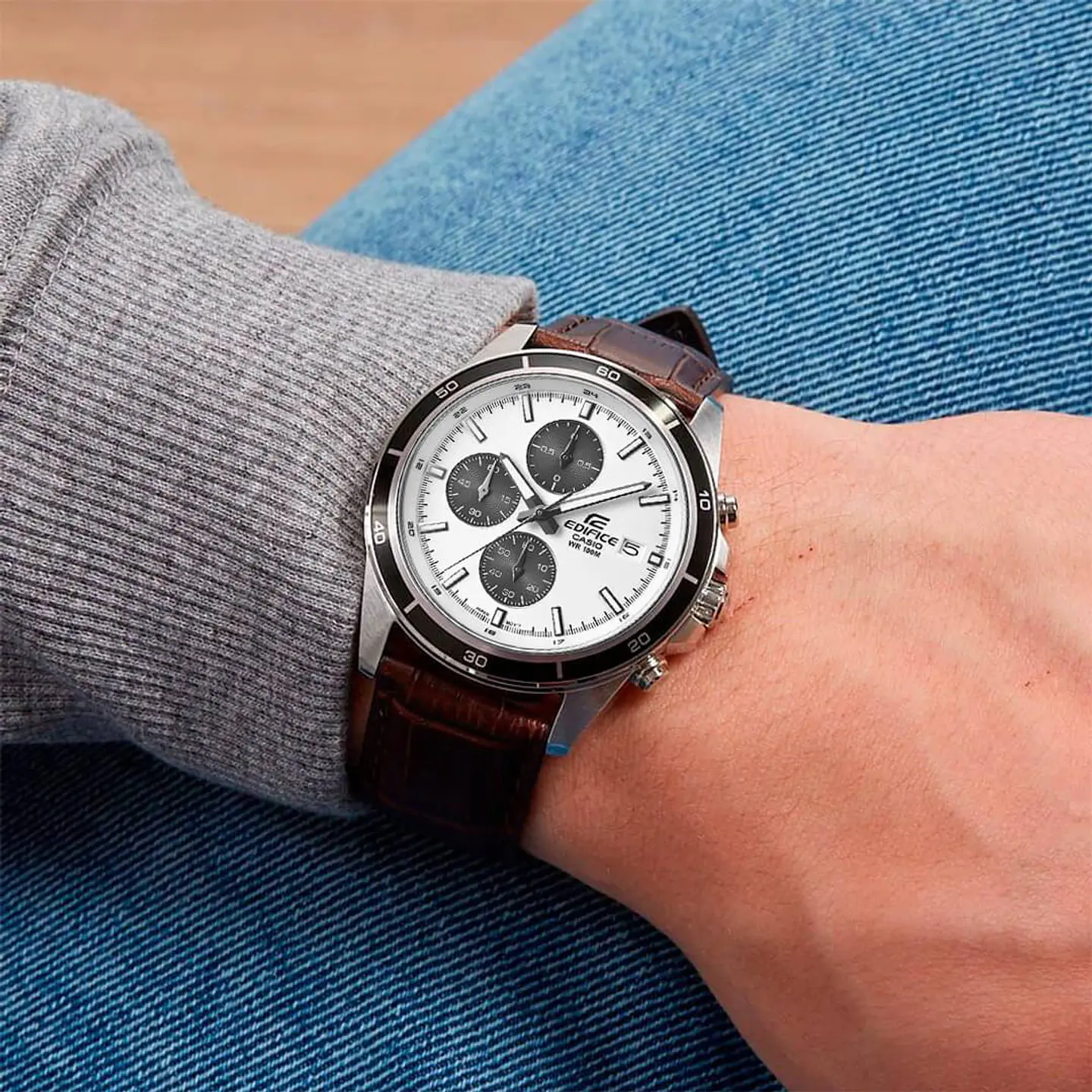 Reloj Edifice Para Hombre EFR-526L-7A CUERO 2
