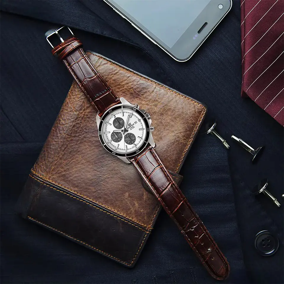 Reloj Edifice Para Hombre EFR-526L-7A CUERO 4