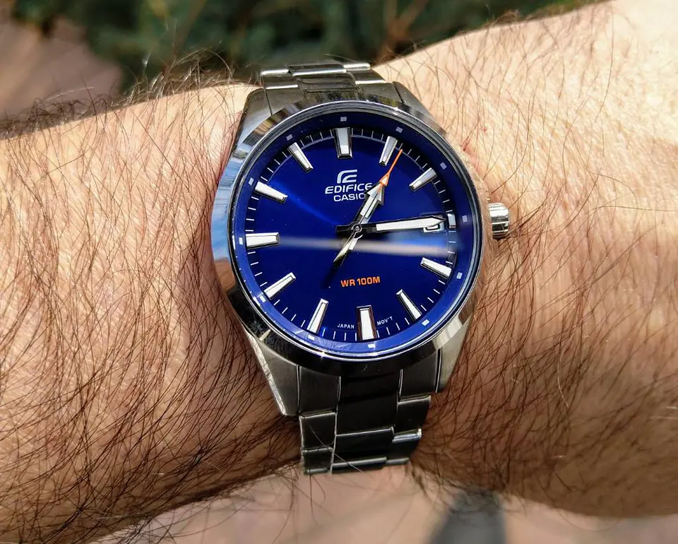 Reloj Edifice Para Hombre EFV-100D-2A  2
