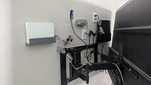 Soporte Para Muro Consola Wii 4