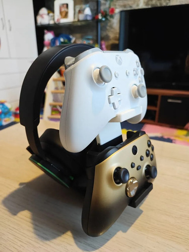 Soporte Para Joysticks & Audifonos Multifunción 5