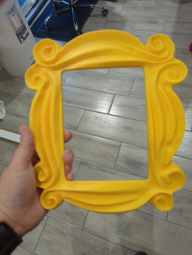 Marco Mirilla Puerta Mónica Friends. 5