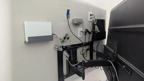 Soporte Para Muro Consola Wii 4