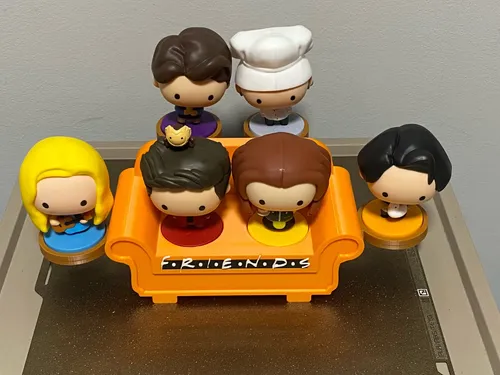 Sofá Exhibición Versión Friends Para Figuras Mcdonald's 3