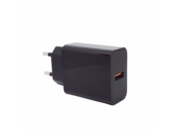 ALIMENTADOR COMPACTO USB-A 5V 3A PRETO 1