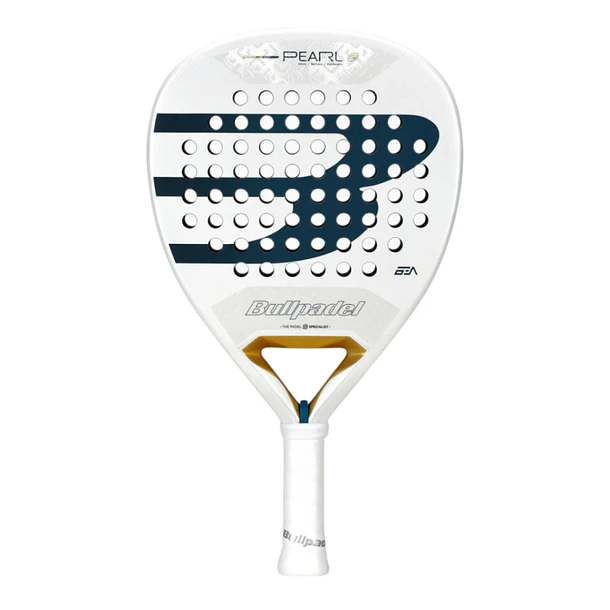 BULLPADEL PEARL 2026 BEA GONZALEZ + PROTECTOR + GRIP 1