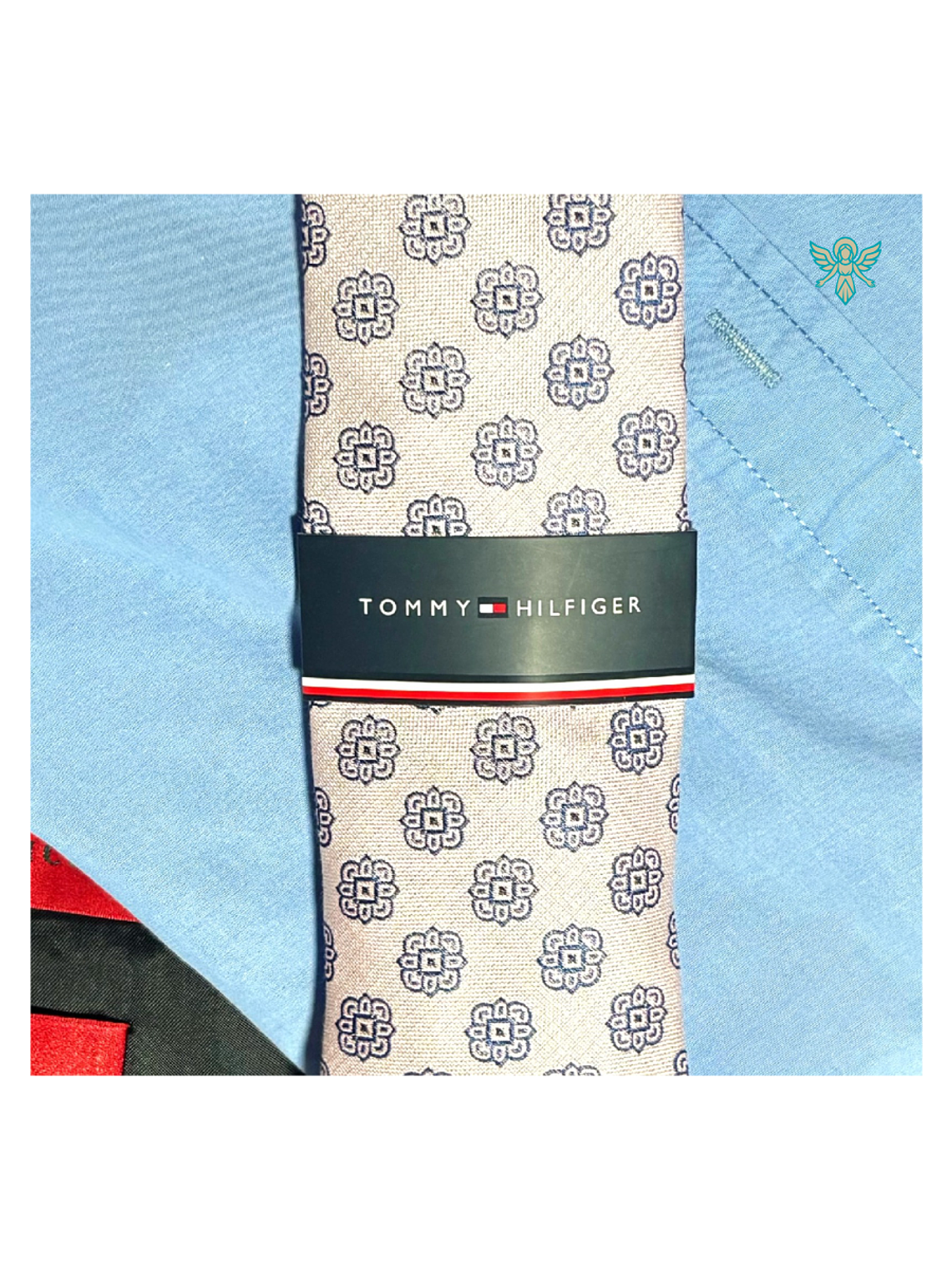  CORBATAS TOMMY HILFIGER – Edición Rosada con Patrón Floral 2