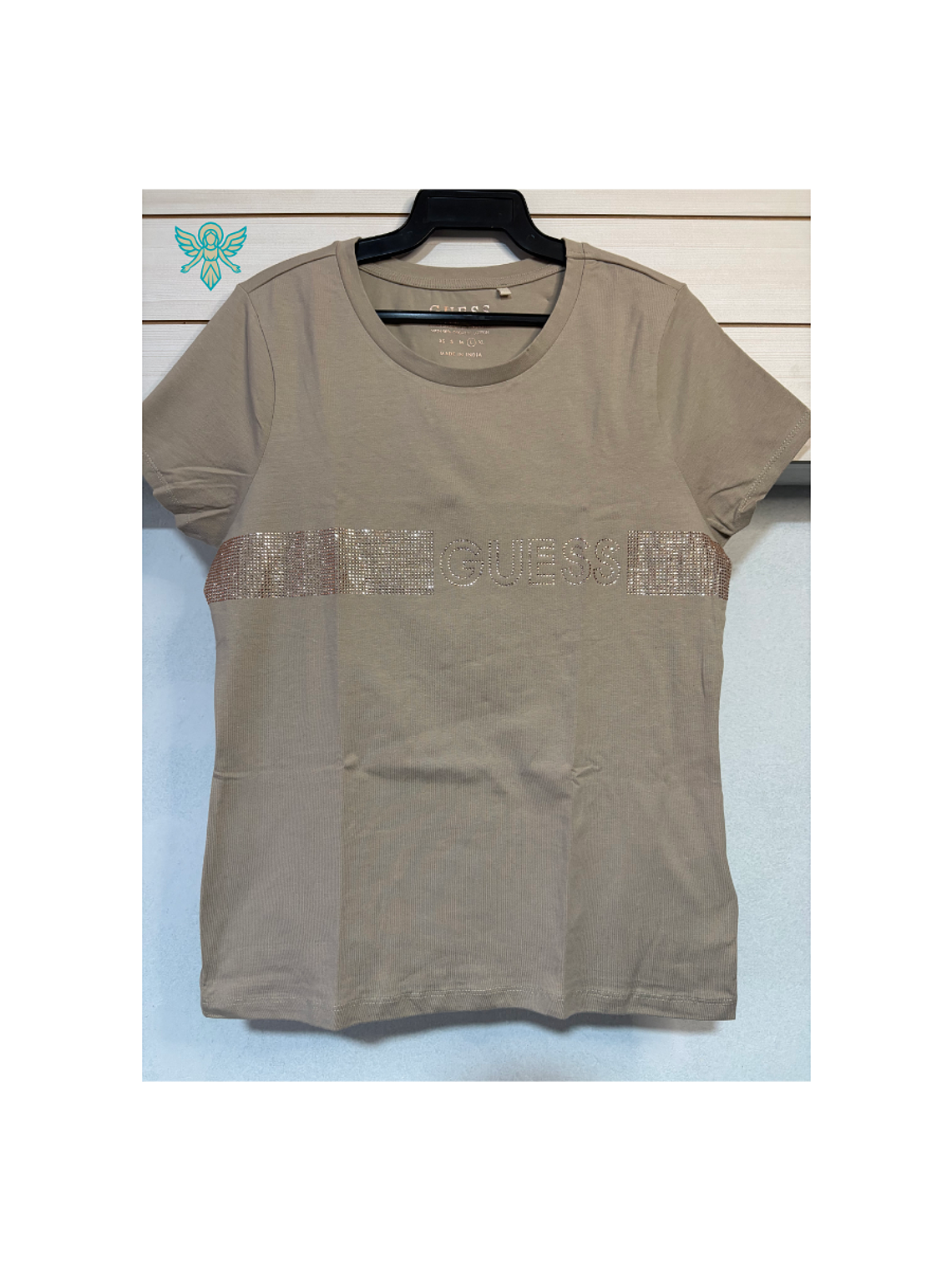 POLERA GUESS BEIGE BRILLO MUJER 2
