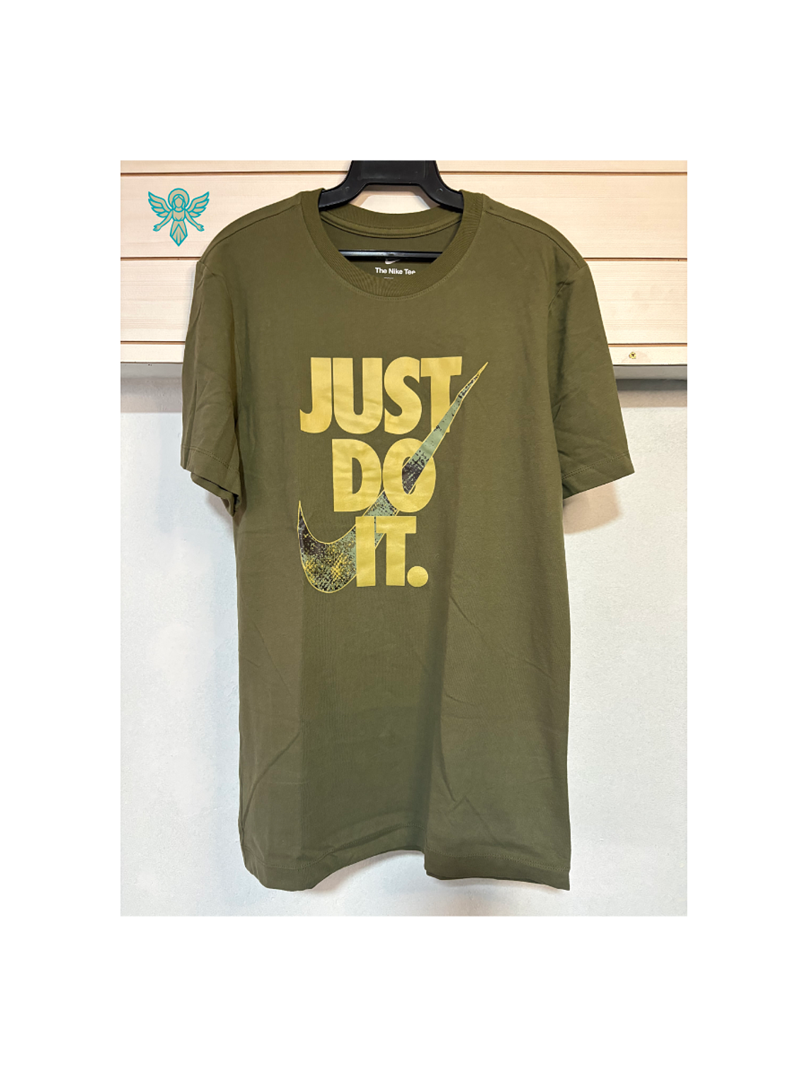 POLERA NIKE VERDE CAMO MEN 1