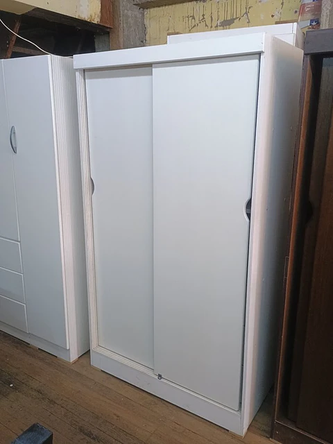 Closet con puerta corredera
