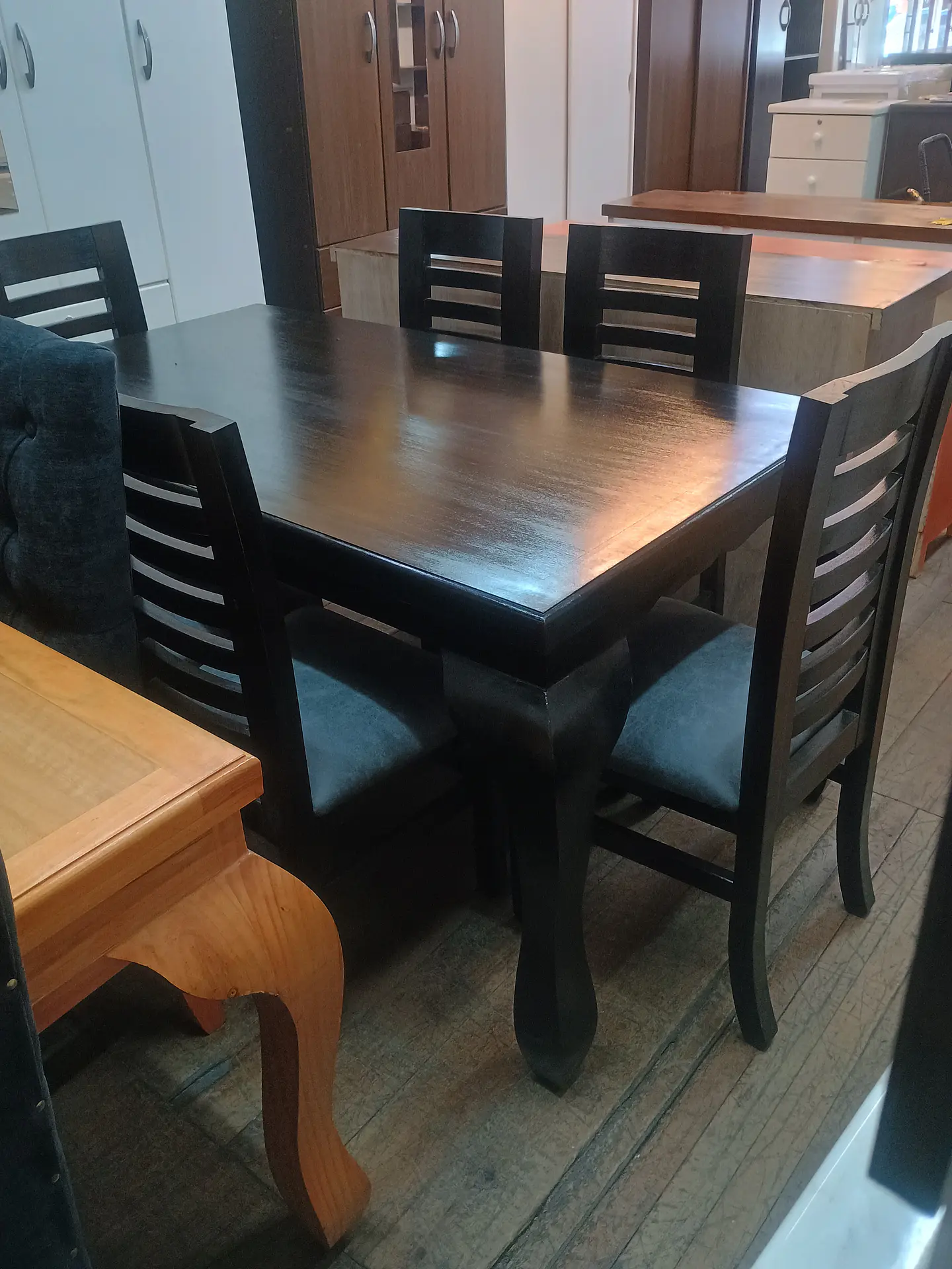 Comedor rústico negro 6 sillas 3