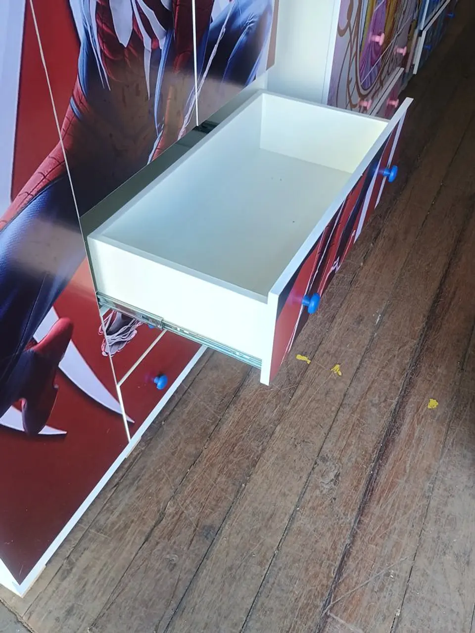 Closet infantil con diseño 6