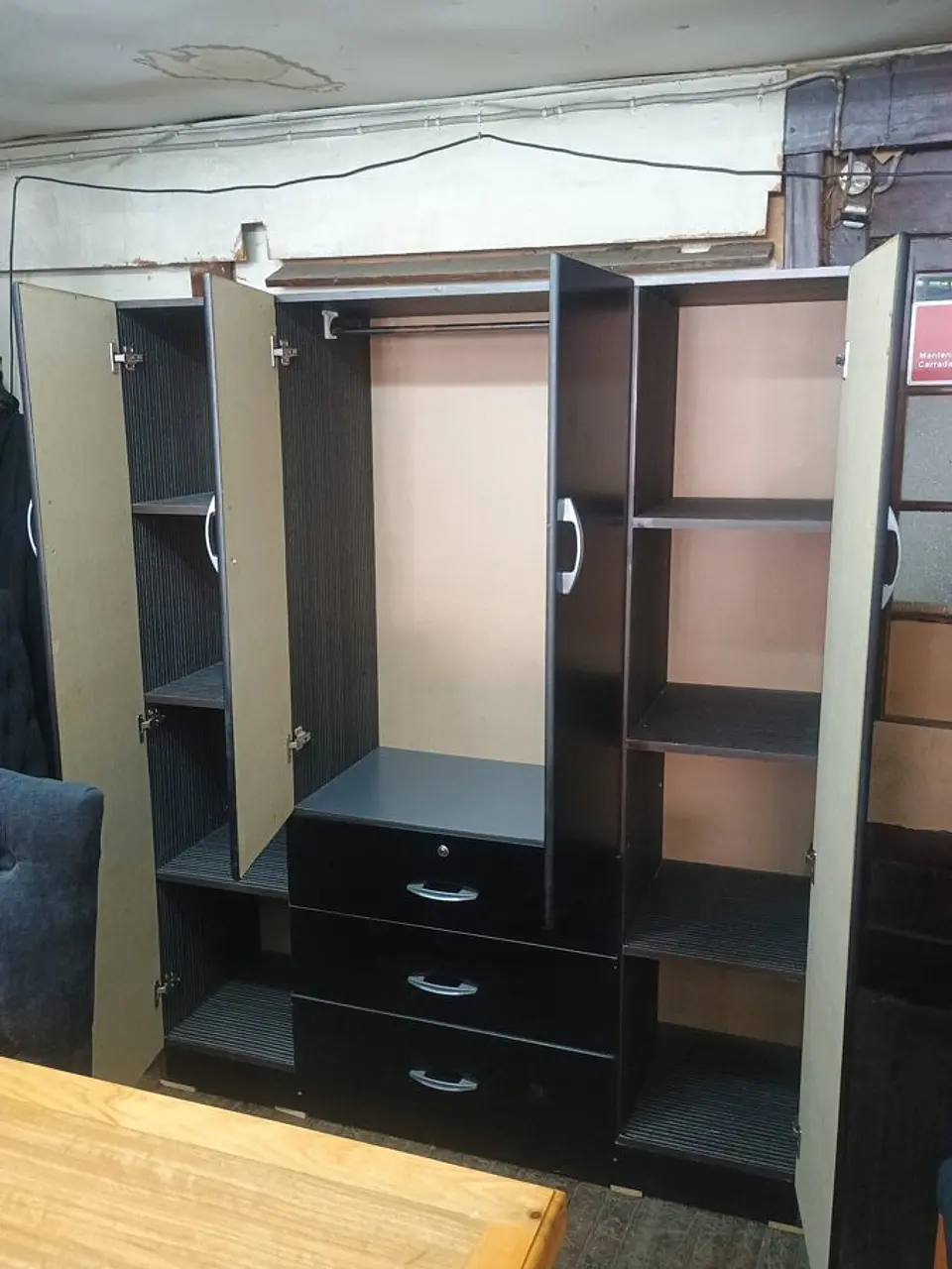 Closet 4 puertas 5