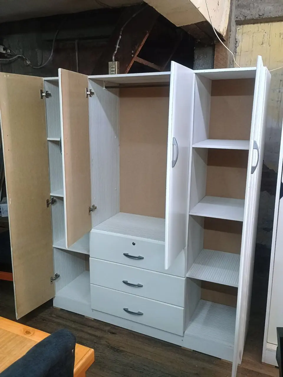 Closet 4 puertas 6