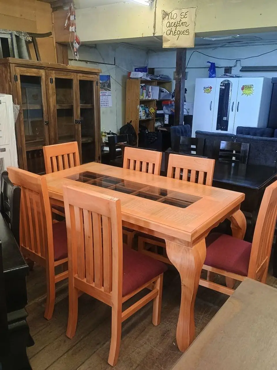 Comedor 6 sillas con vidrio, patas curvas 1