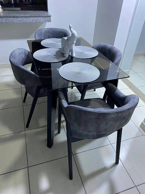 Juego de comedor 4 sillas Málaga + Base michi + Vidrio 