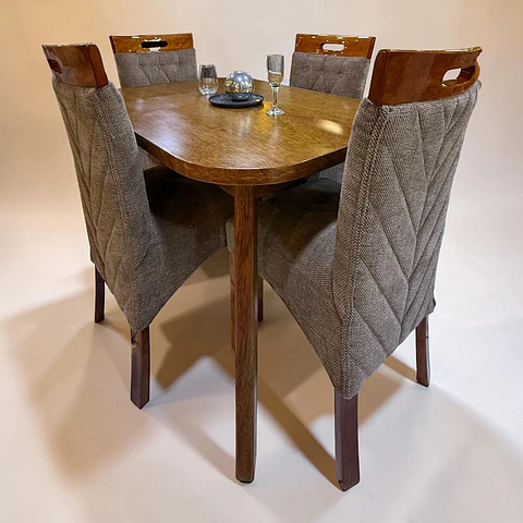 Juego de comedor 4 sillas Venecia + Mesa vintage 