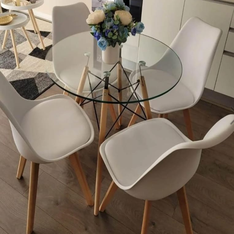 Mesa Vidrio 80 cm + 4 Sillas Tulip 2