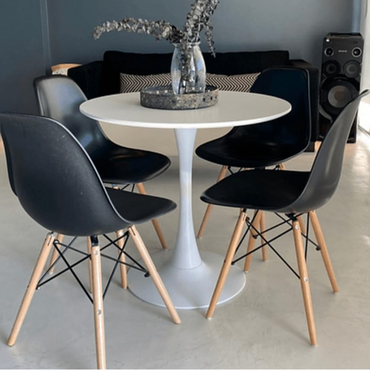 Mesa Tulip 80cm + 4 Sillas Eames 1