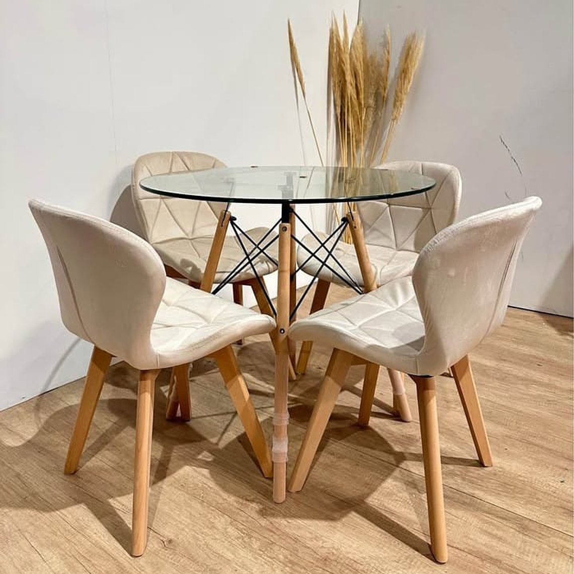 Mesa 80cm + 4 Sillas Mariposa Velvet 1