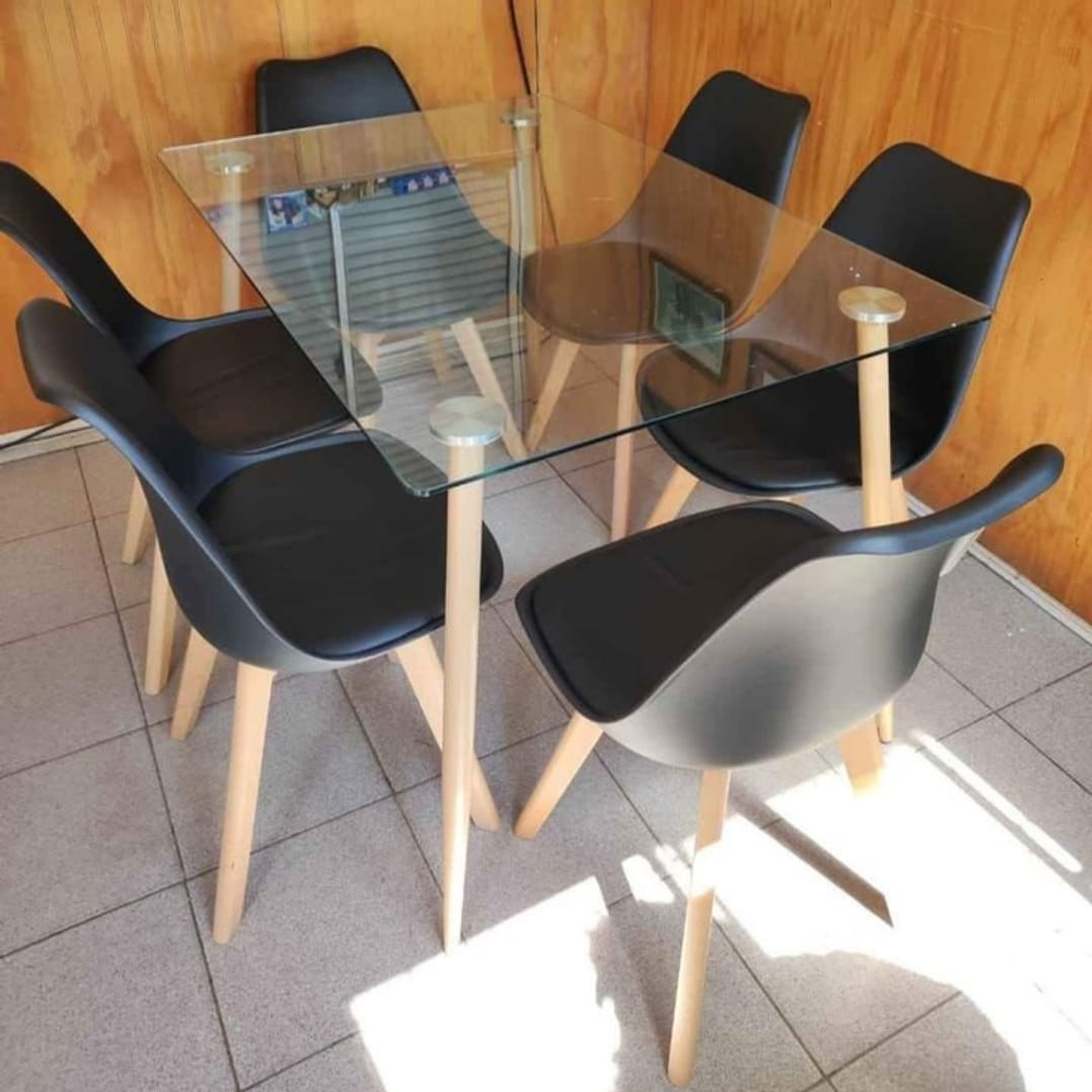 Mesa Rectangular 120*80 + 6 sillas Tulip 1