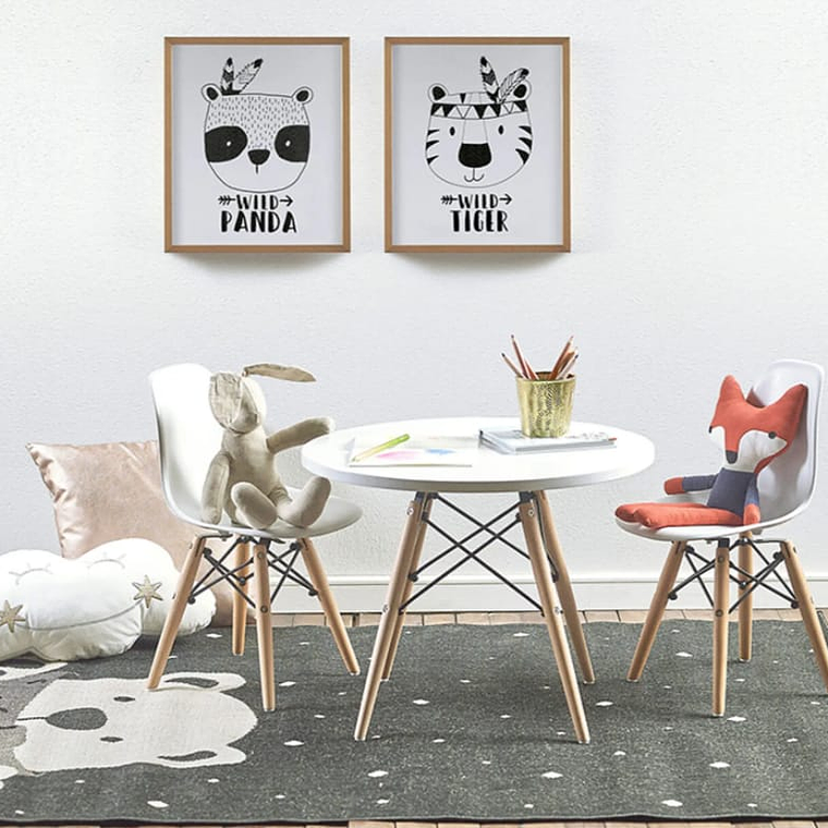 Pack Mesa Eames Kids + 2 Sillas Kids 2