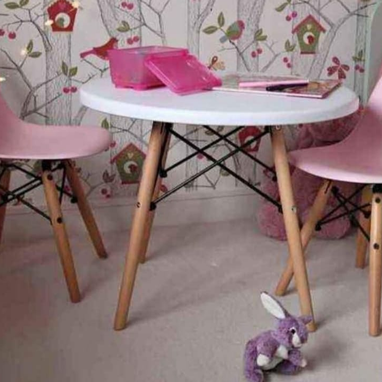 Pack Mesa Eames Kids + 2 Sillas Kids 3