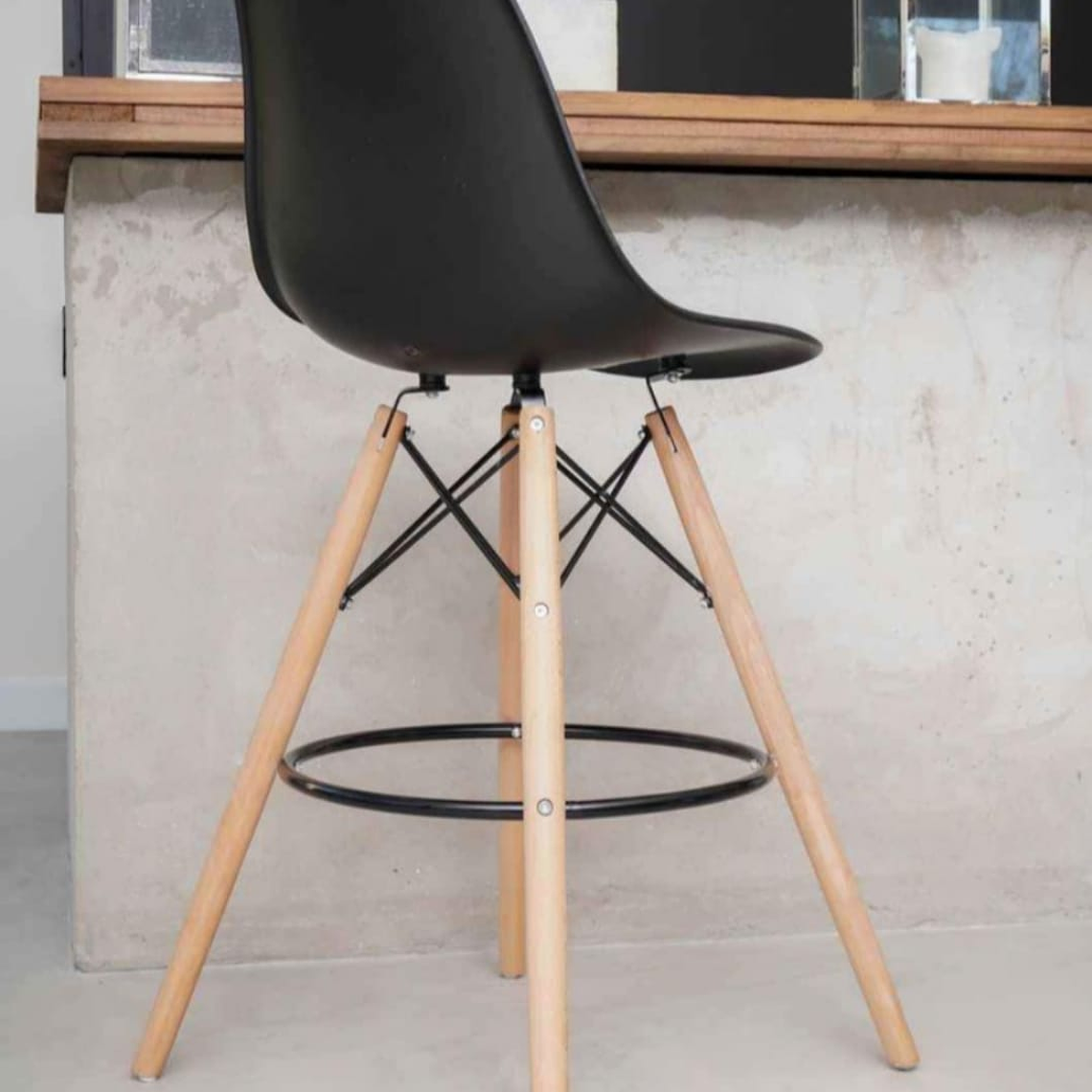 Eames 2