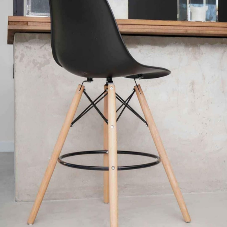 Eames 2