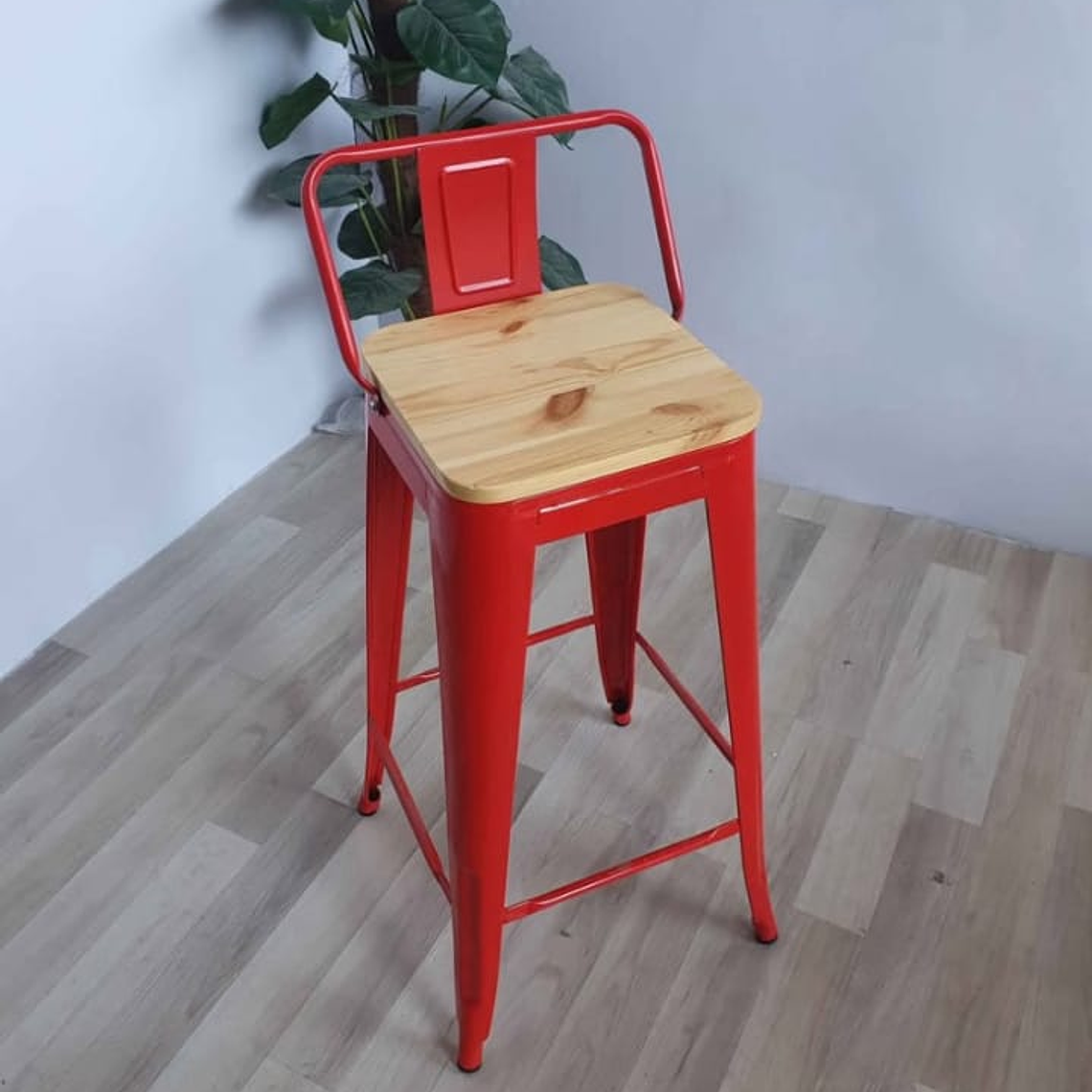 Tolix  64 cm (asiento de Madera ) 5