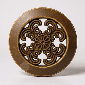 Tirador metálico calado ornamental