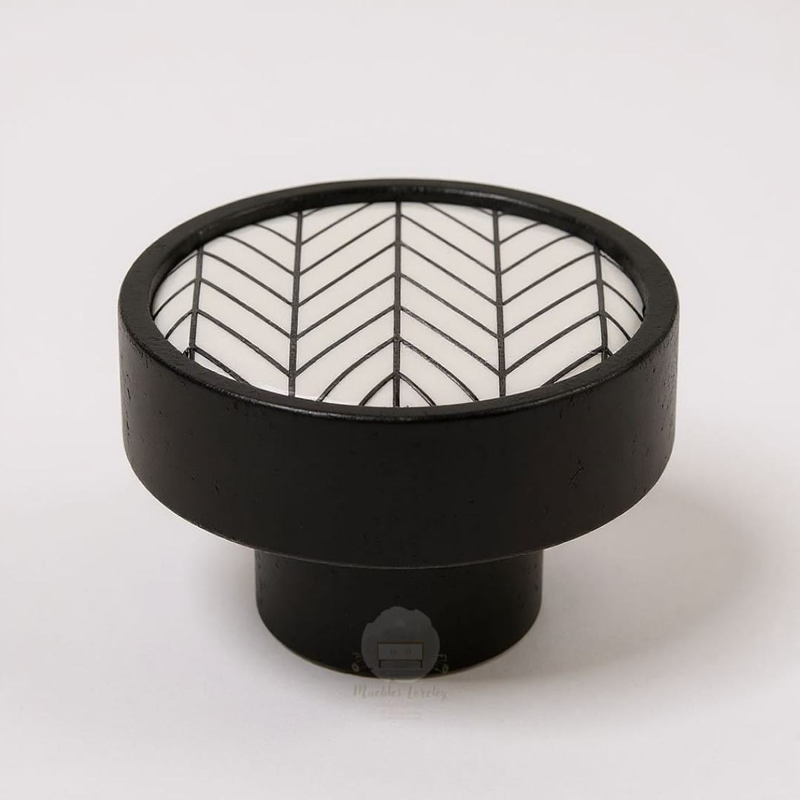 Pomo decorativo negro geométrico 1