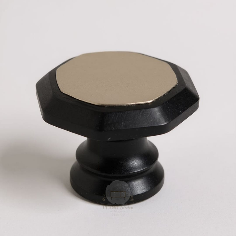 Tirador pomo negro con detalle metálico 1