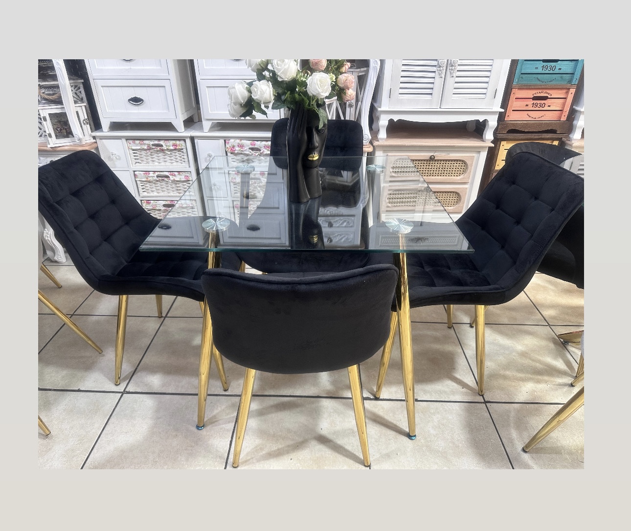 COMEDOR CAPITONÉ  GOLD