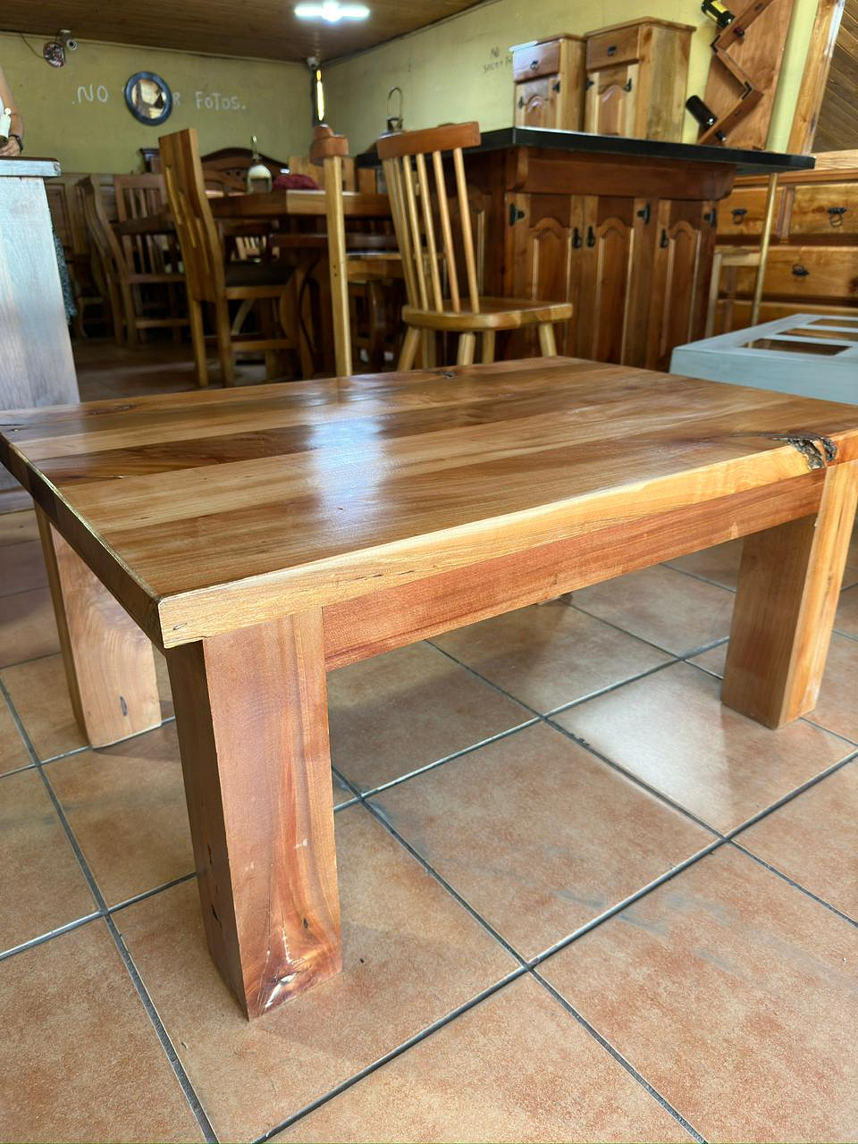 Mesa de Centro Estilo Rústico Moderno 2