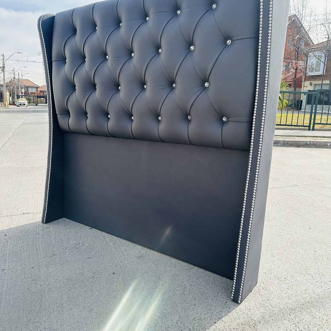 Cama Ortopédica con  Respaldo Capitoné ,tamaño King  4